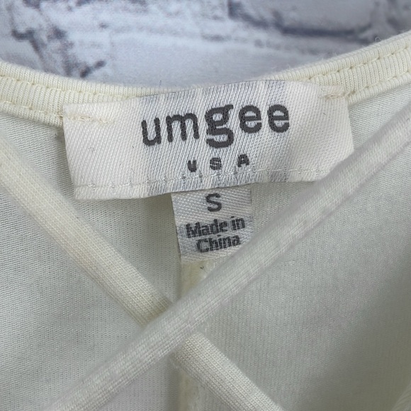 Oversized Pale Yellow Small Umgee Cold Shoulder Basic Top - Picture 3 of 6